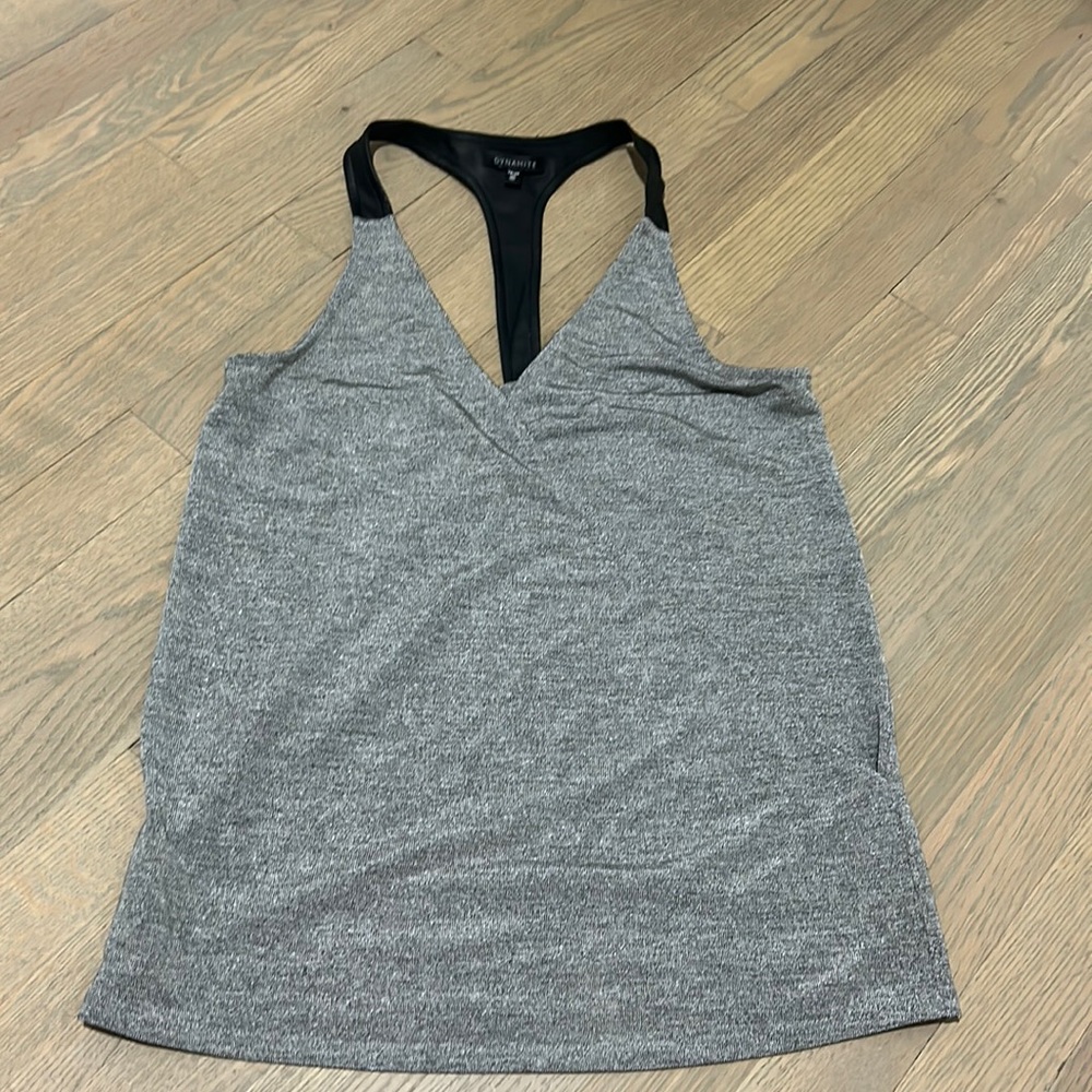 Guess top